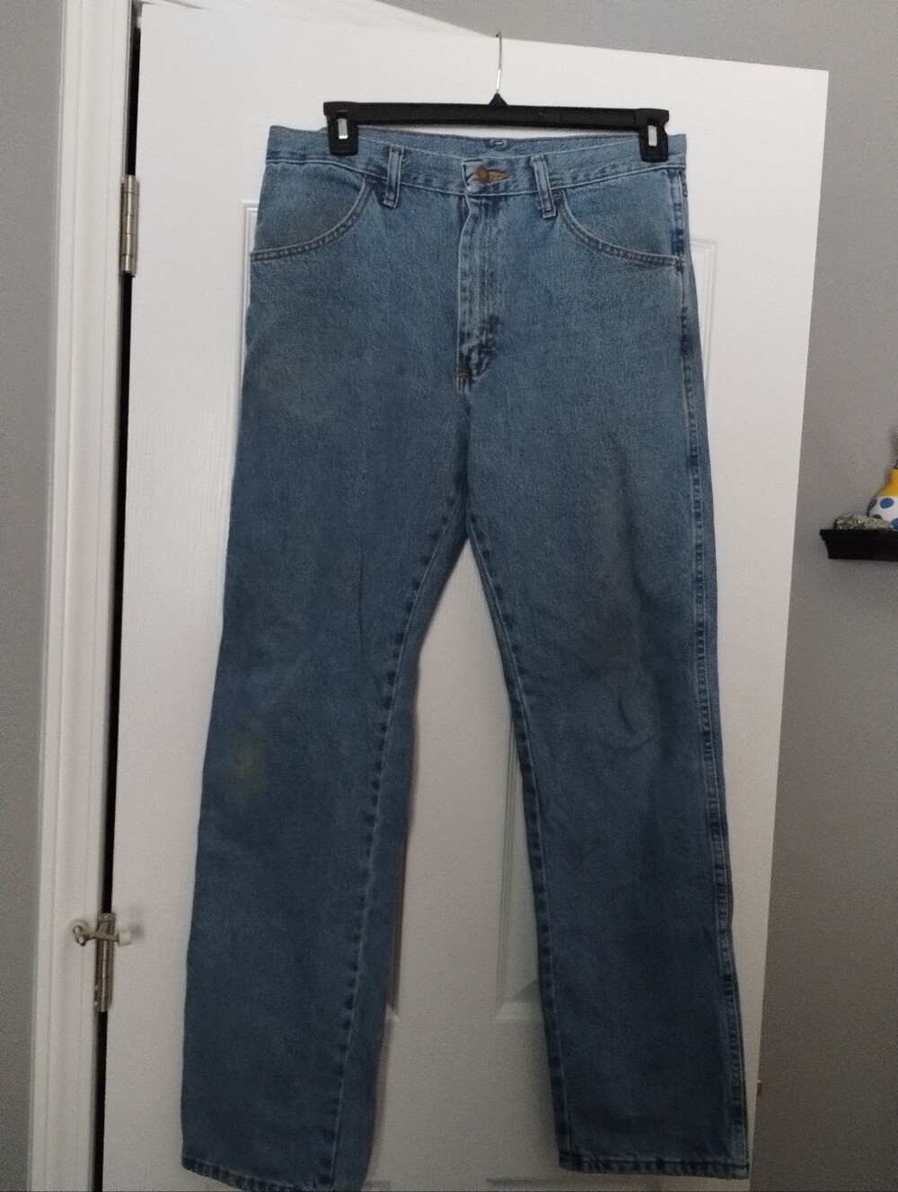Rustler Men's Straight Classic Blue Denim Jeans 32x32